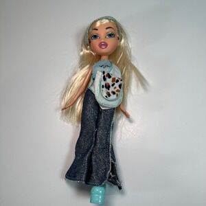 Bratz Cloe Doll 2001 MGA Angel Blue Top Denim Jeans Leopard Bag Teal Boot